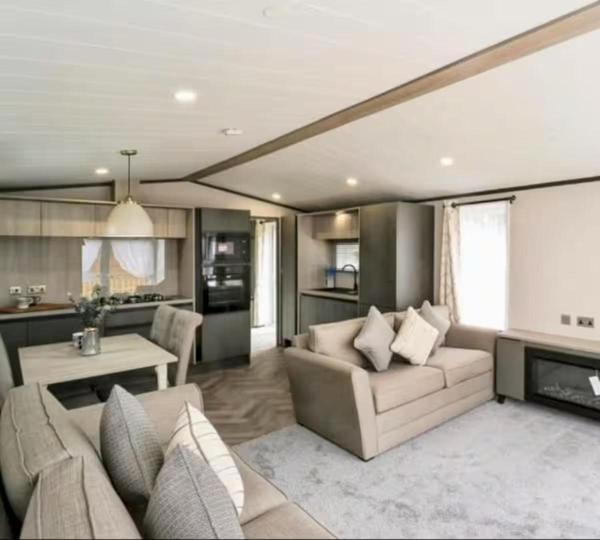 Sol Villa York